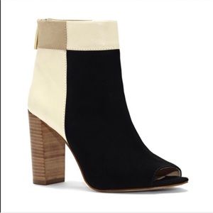 (NWT!) Vince Camuto | Louise Et Cie Booties
